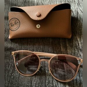 Nanette Designer Sunglasses it  comes with a case that is from ray-ban glasses.
